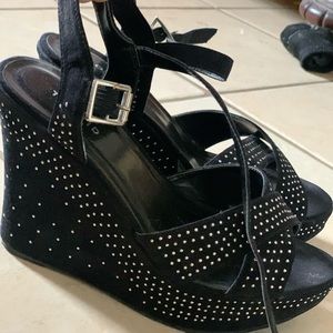 Black Silver Speckled Wedges